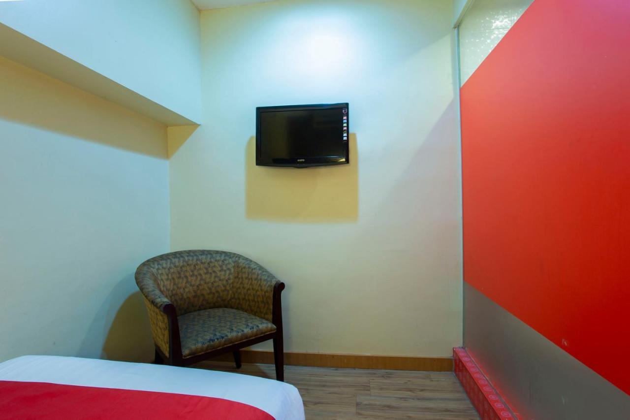Super Oyo Capital O 90125 Hotel Grand Orchard Куала-Лумпур Экстерьер фото