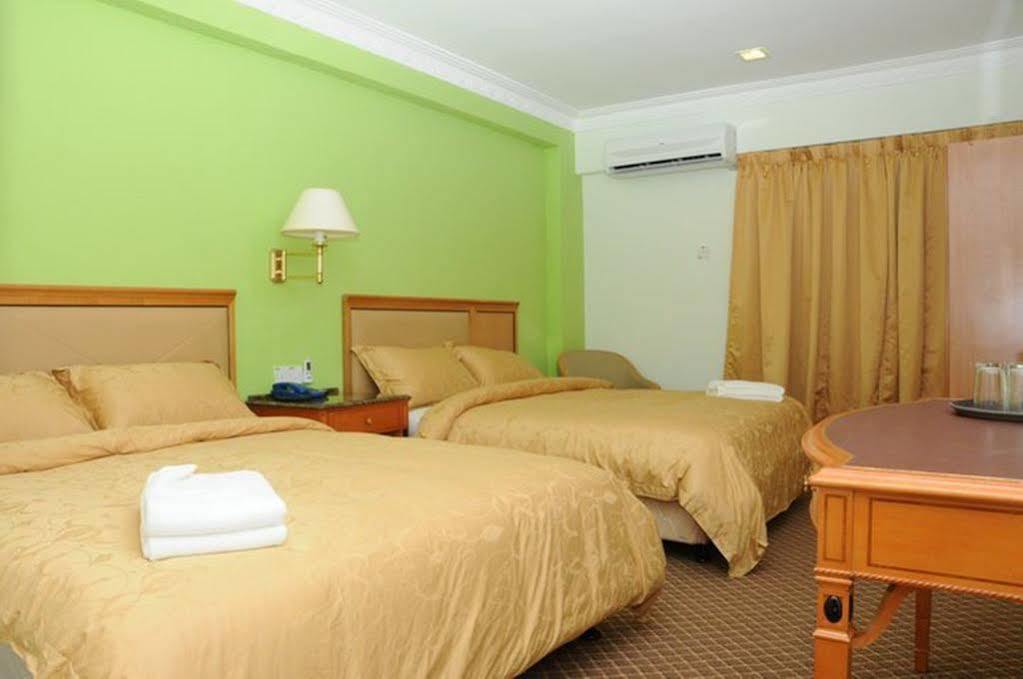 Super Oyo Capital O 90125 Hotel Grand Orchard Куала-Лумпур Экстерьер фото