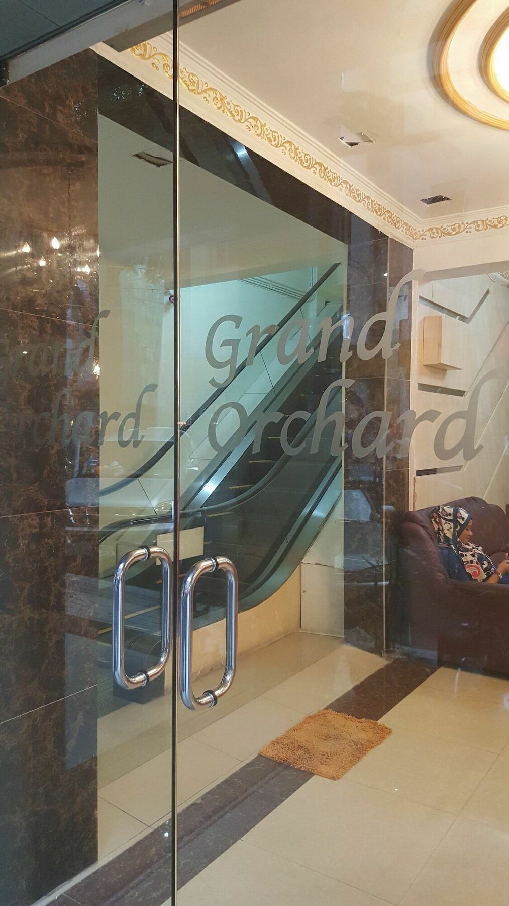Super Oyo Capital O 90125 Hotel Grand Orchard Куала-Лумпур Экстерьер фото